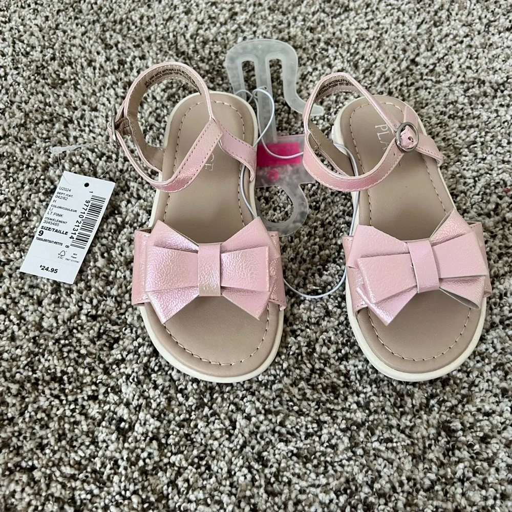 NEW The Children’s Place Toddler Girls Bow Sandals size: 9